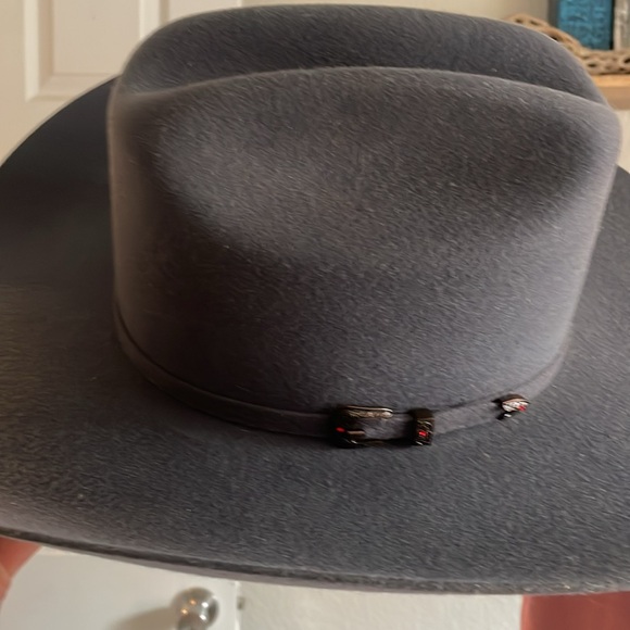 Cowboy hat - Picture 3 of 5